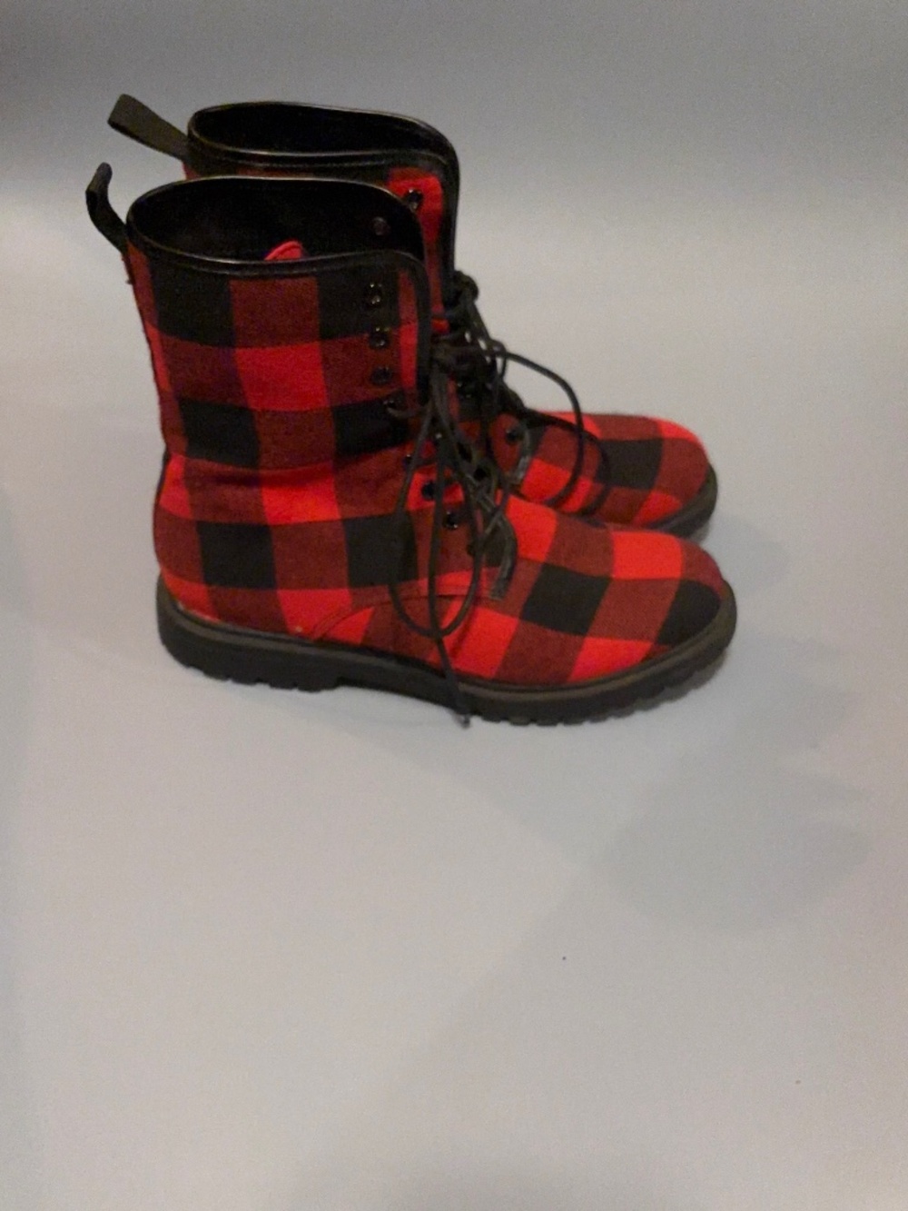 Women’s Red Plaid Cowboy Boots Lace Up size 8